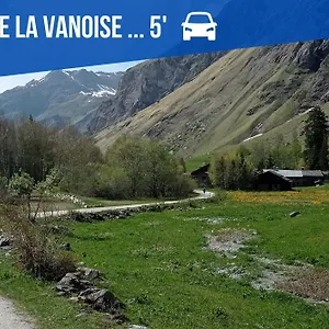 Visite Virtuelle Moderne Vue Montagnes Garage 2 Balcons 8pers Paradiski La Plagne